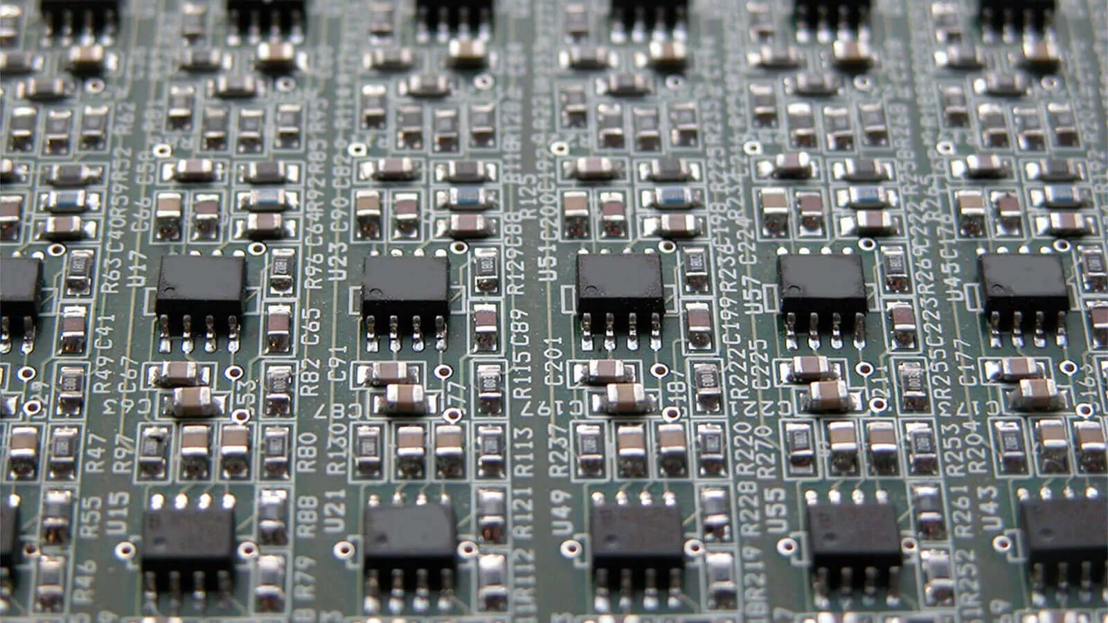 Qube 384の高忠実度アンプ